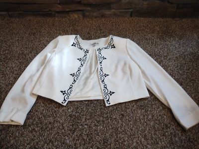 Off-White Embroidered Open Front Cropped Jacket Size 12