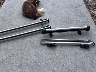 Thule Crossbars and Ski/Snowboard Rack