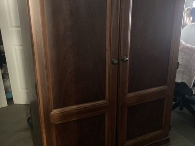 Cherry Office Armor'e