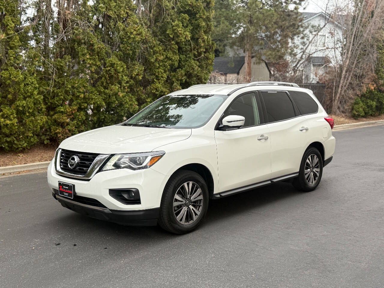 2019 NISSAN PATHFINDER SL