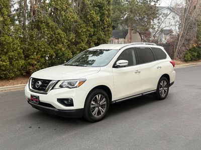 2019 NISSAN PATHFINDER SL