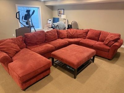 Sectional couch