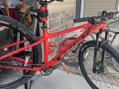 Trek Marlin 8 Red Hardtail Mountain Bike Size M!