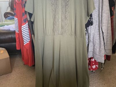 Plus size women’s clothes