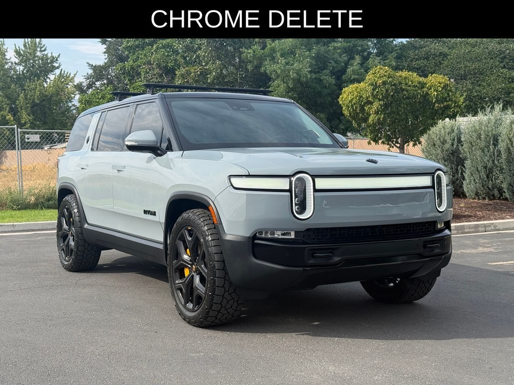 2023 Rivian R1S Adventure