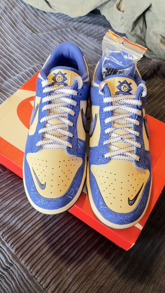 Jackie Robinson Dunk Size 10.5