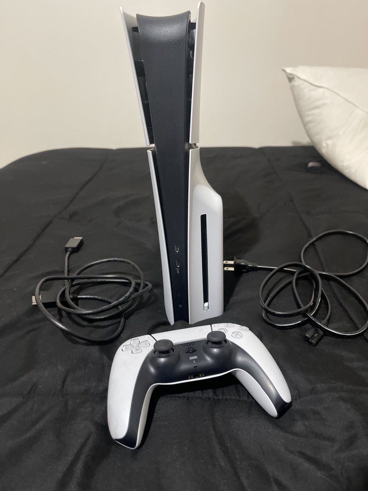PlayStation 5 Slim 1TB Disc Edition - Flawless Condition