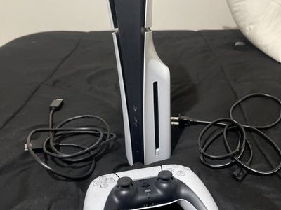 PlayStation 5 Slim 1TB Disc Edition - Flawless Condition