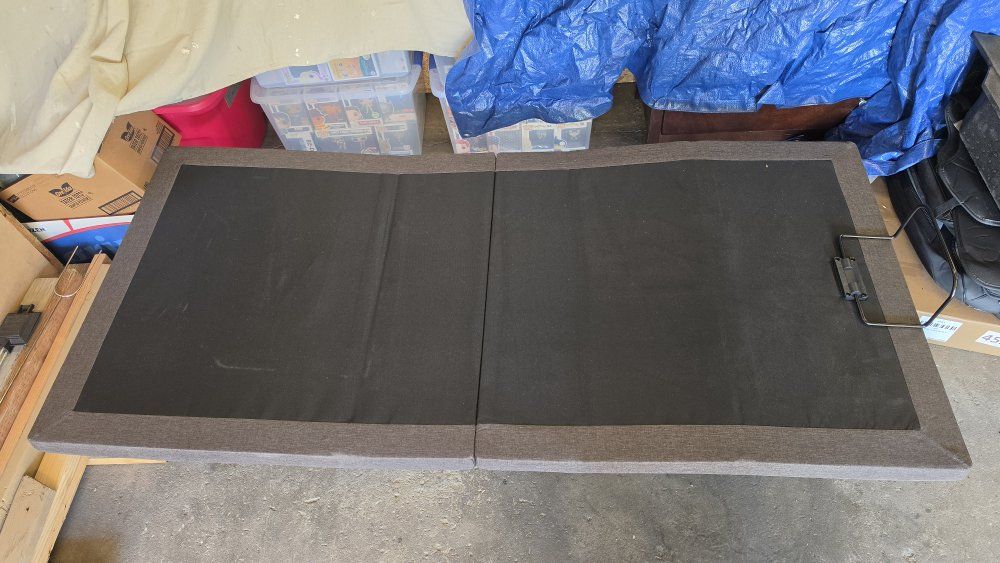 Twin XL Adjustable Bed Base Frame with Remote and Power Supply.