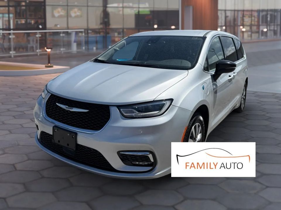 2024 Chrysler Pacifica Plug-In Hybrid Select