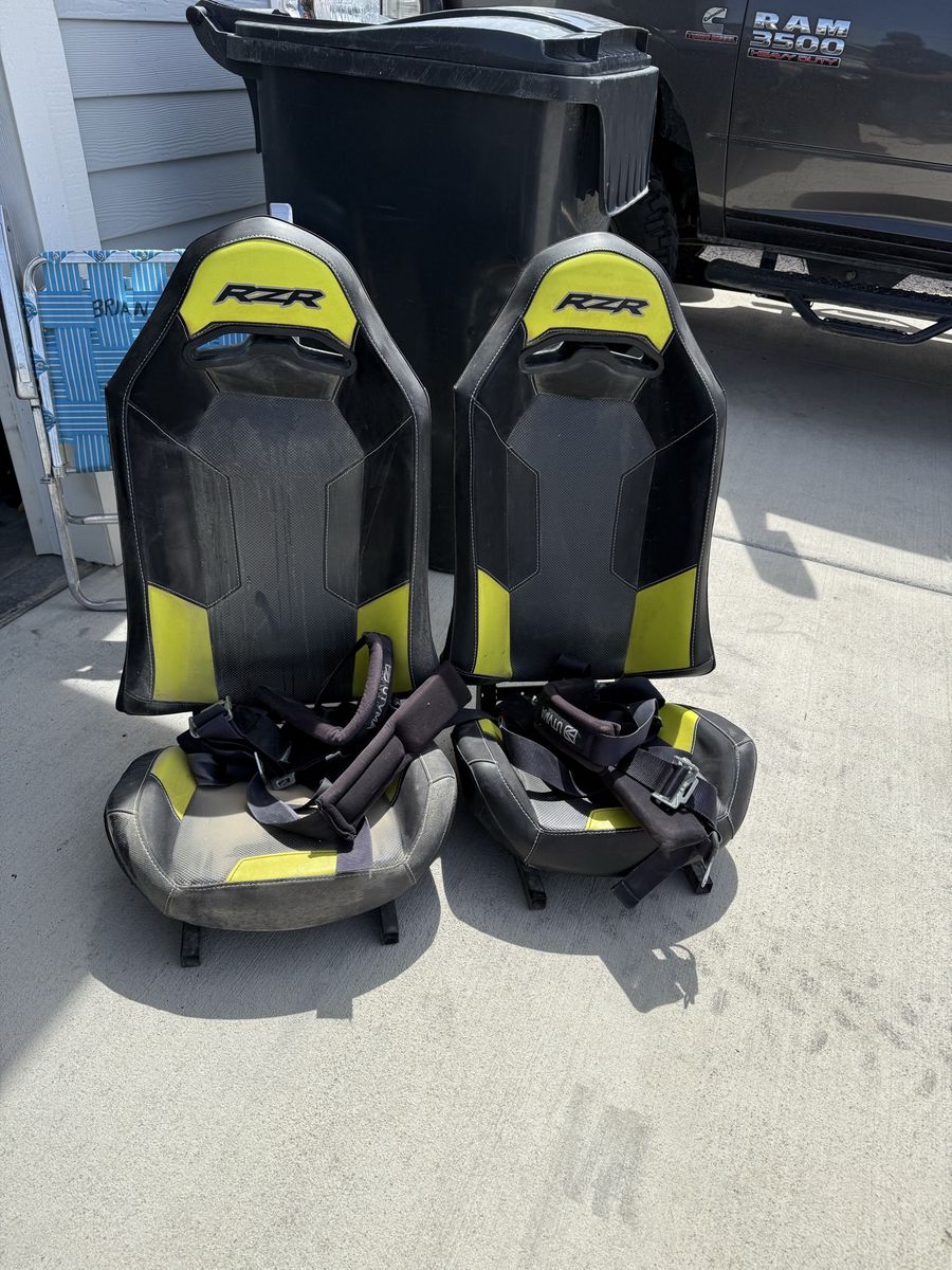 Stock rzr seats
