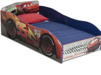 Toddler bed