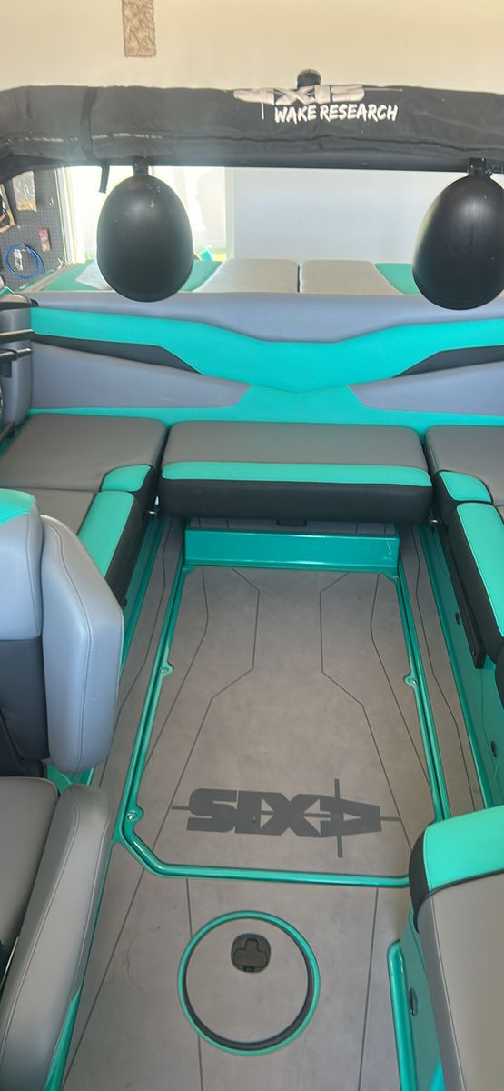 2022 Axis T200
