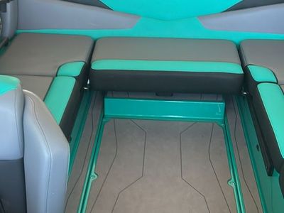 2022 Axis T200