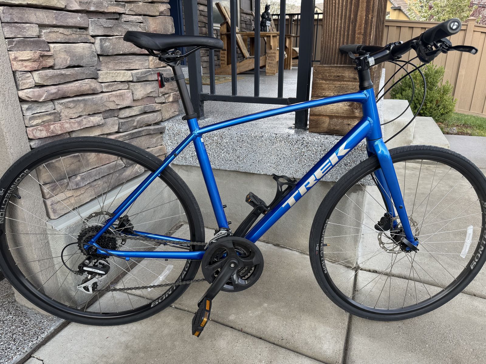 Like-New Trek FX 2 Disc Hybrid Bikes – Barely Used