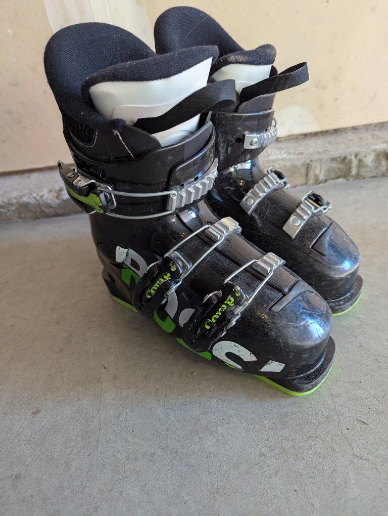 Kids Rossignol Ski boots 21.5 255mm 3 - buckle