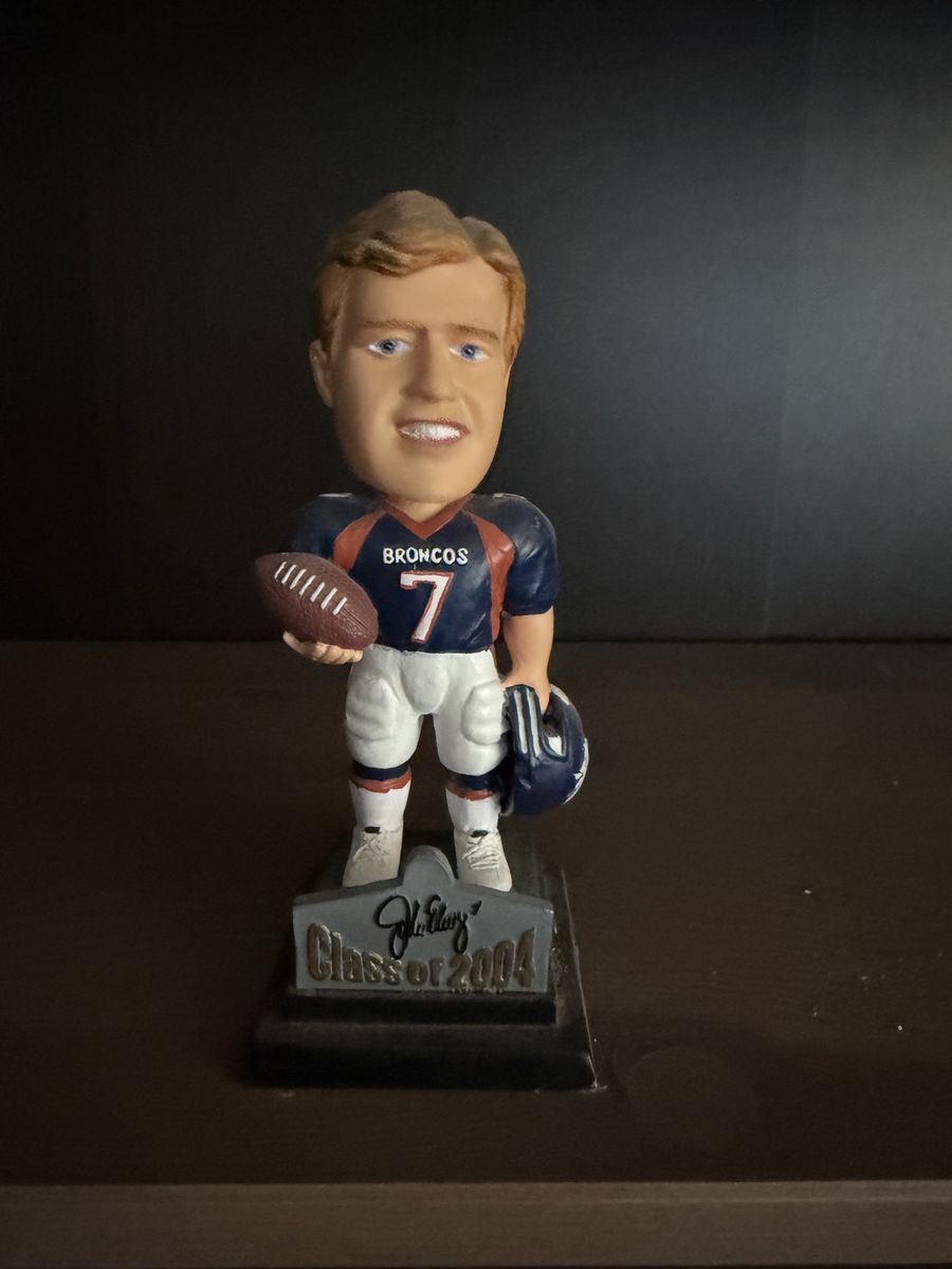 John Elway Denver Broncos #7 Class of 2004 Bobblehead NFL Football Collectible