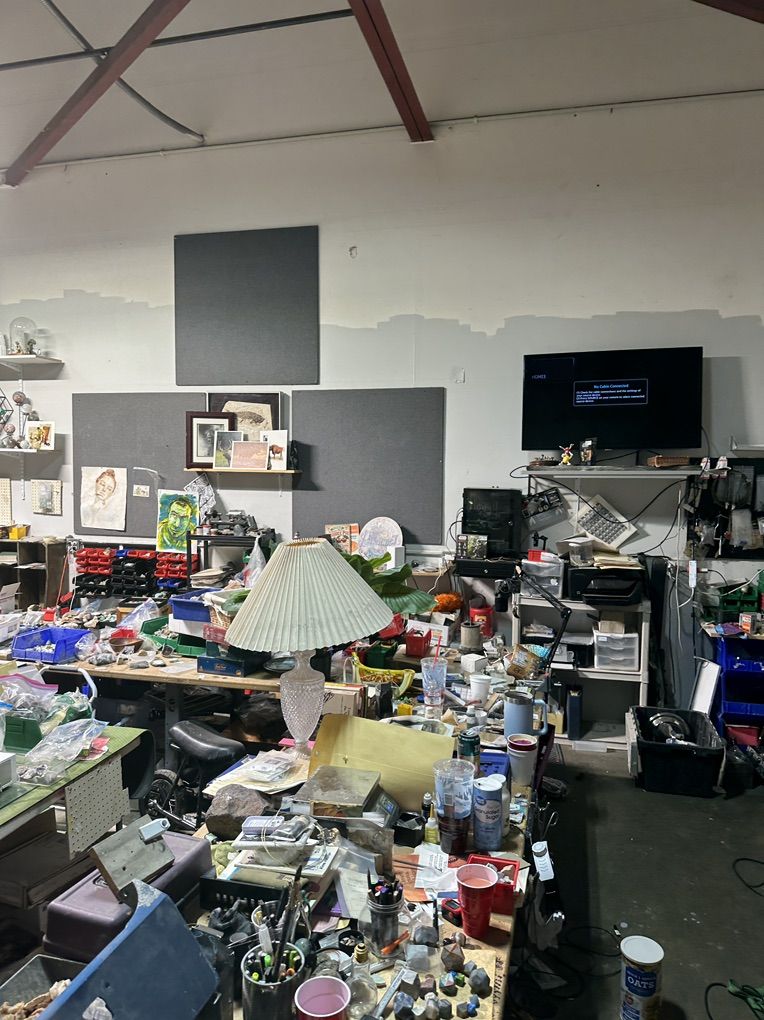 Main image 6