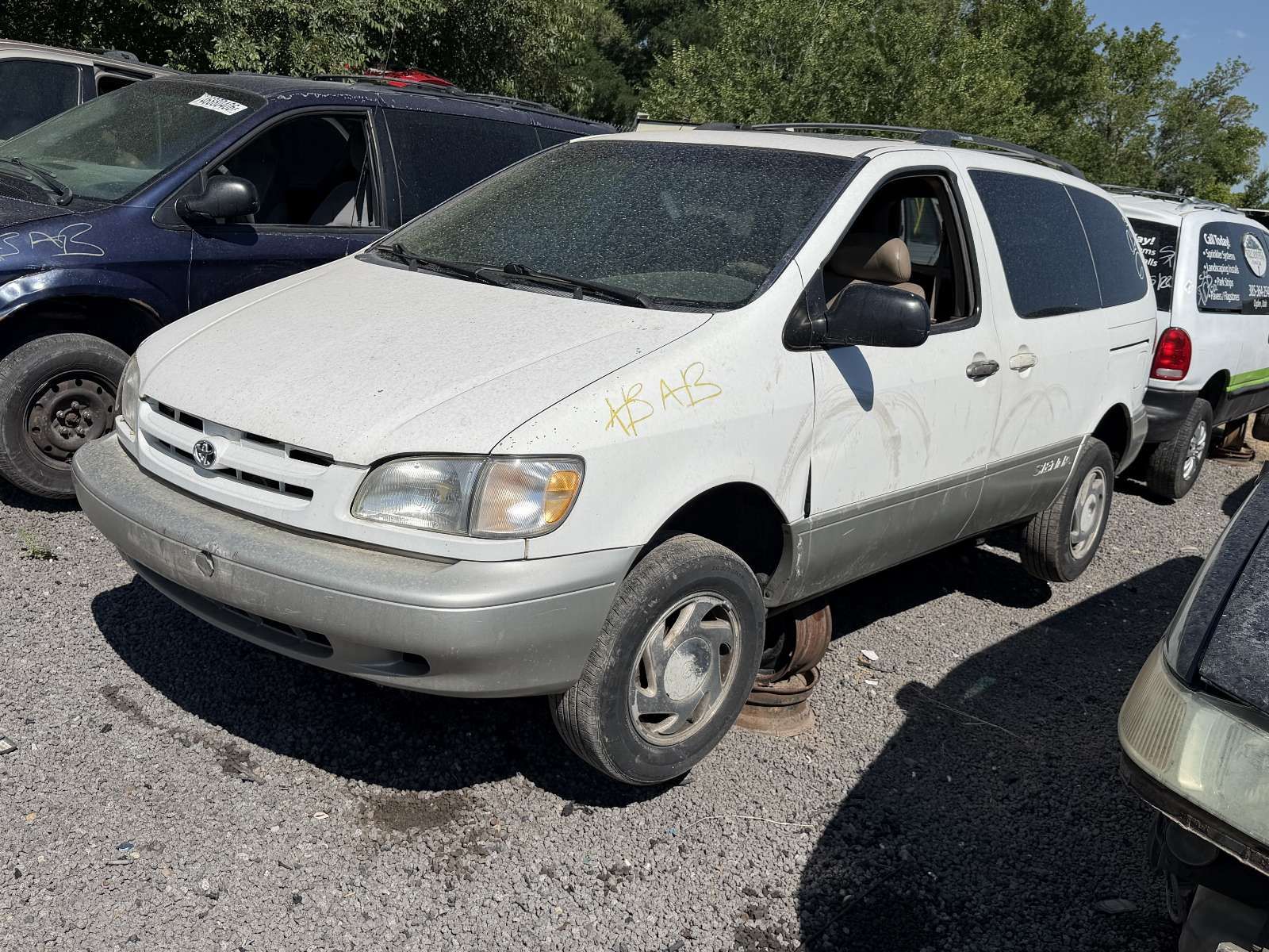 New Arrival - 2000 Toyota Sienna Parts - UTPAP Ogden