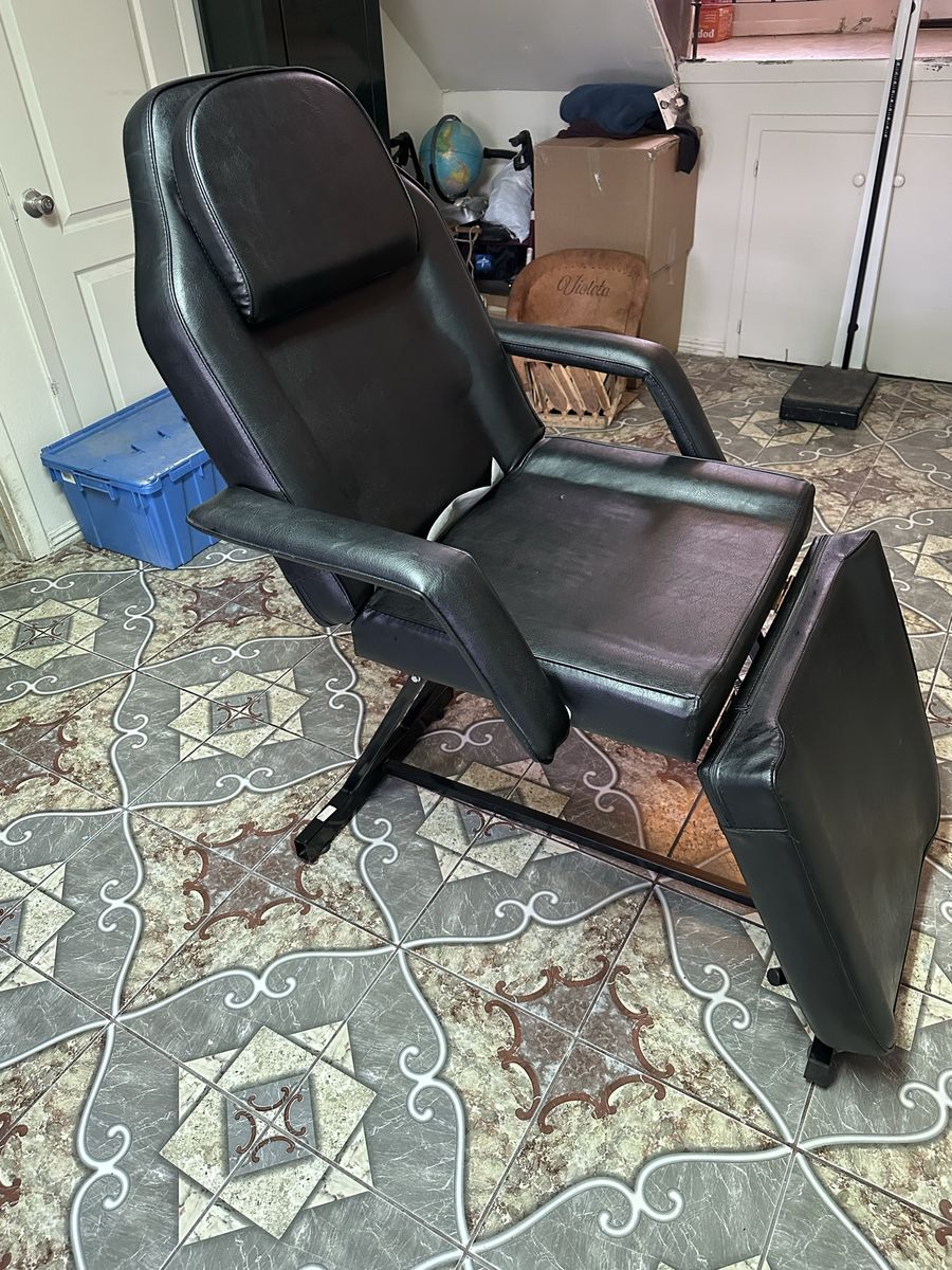 Adjustable Black Multi-Purpose Salon Chair/Table Bed with Removable Headrest & Armrests