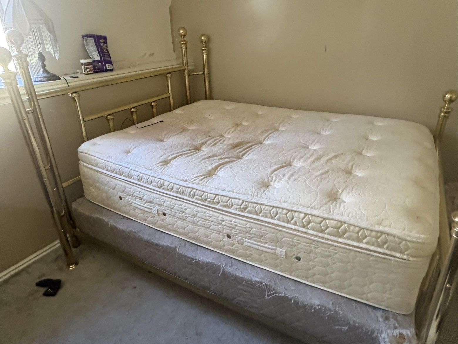 Main image 3