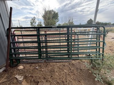 5 Tarter Heavy Duty Metal Corral Livestock Panels - Green