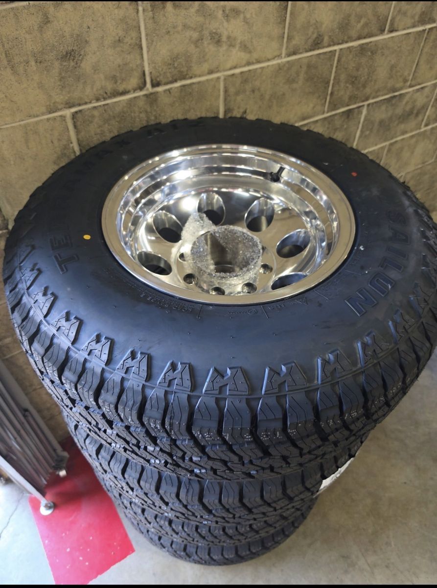 New Pro Comp Mod Polished Alloy LT285/75r16 AT2 AT 8x6.5 Dodge Ram Cummins OBS Chevy Silverado Ford F250 F350 8 lug 3 peak rated