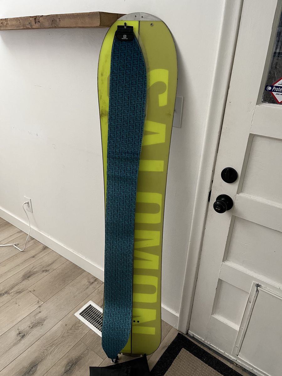 Salomon Takaharu Nakai Split 161 CM Splitboard Snowboard with Climbing Skins