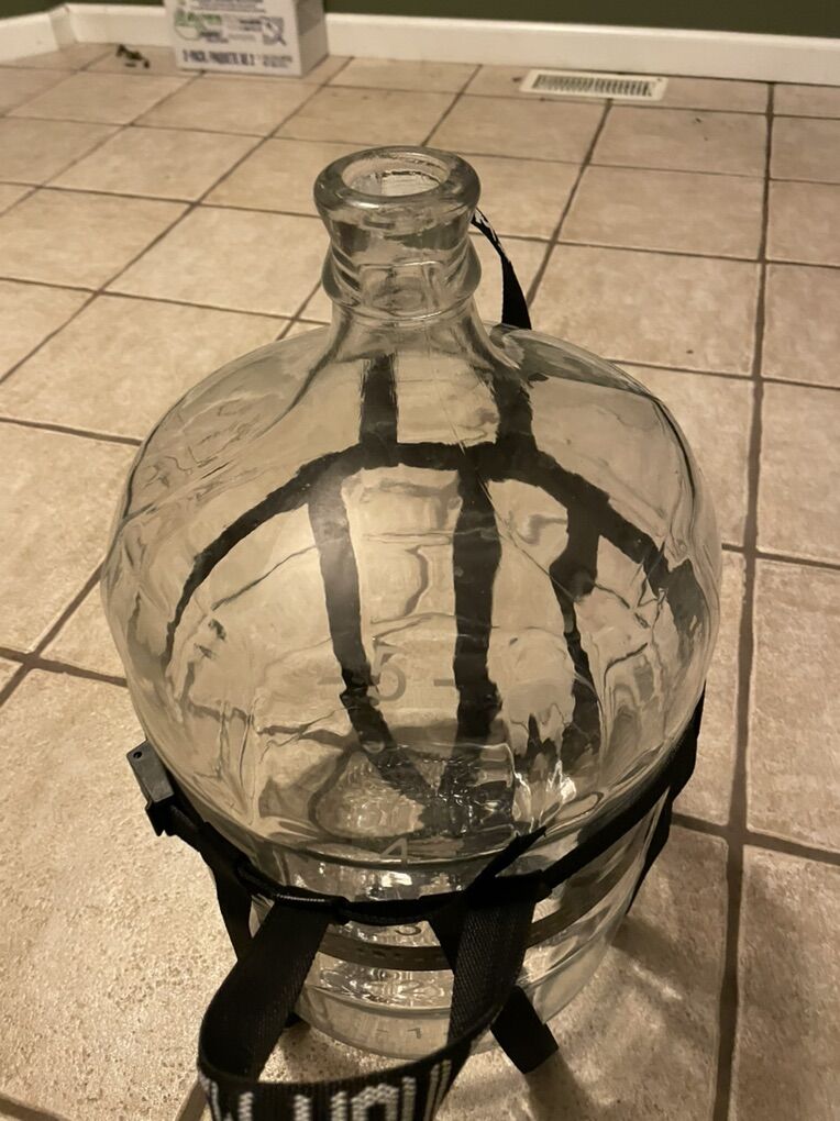 Microbrew Beer Carboy Fermenter 5 and 6 Gallon