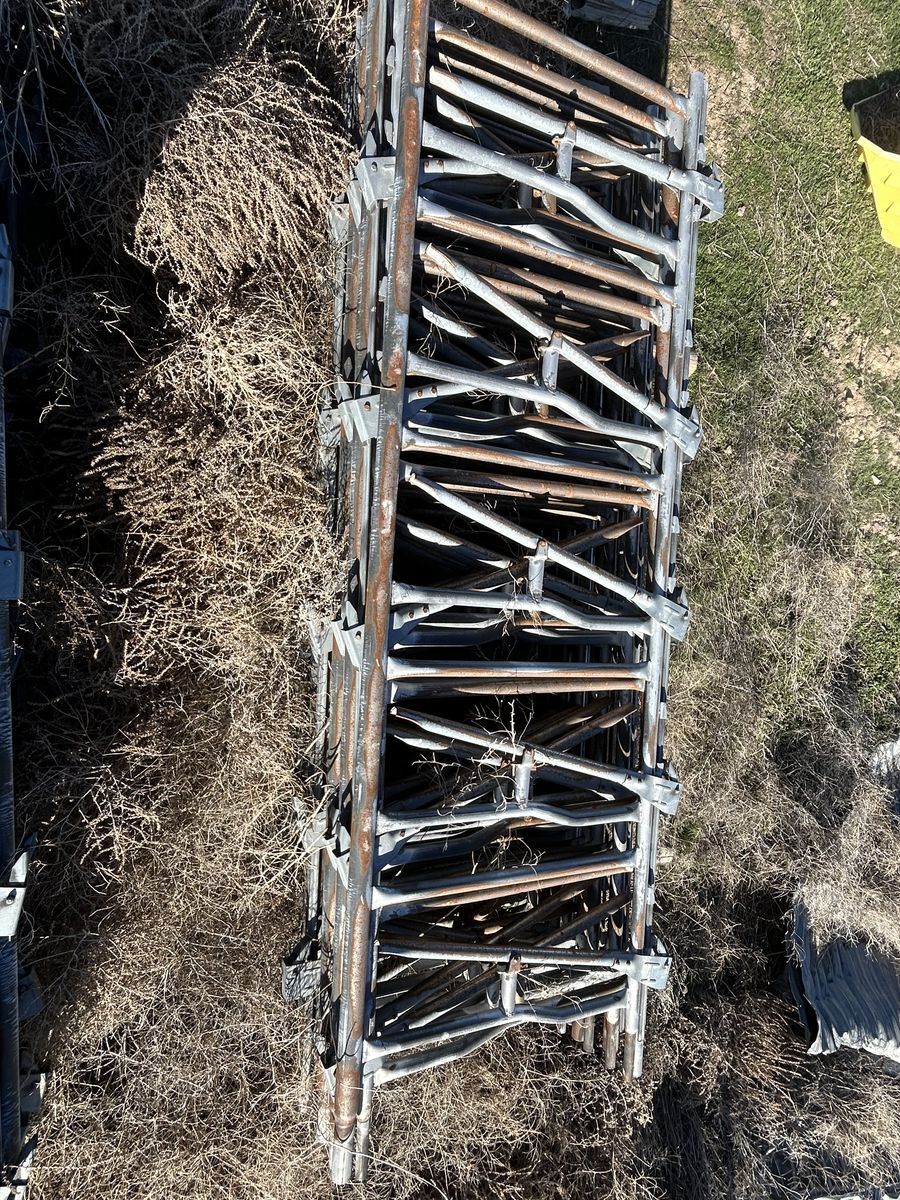 Cattle Stanchion Head Lock