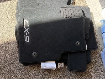CX-9 Floormats Set Of 7 Mats Factory NEW!