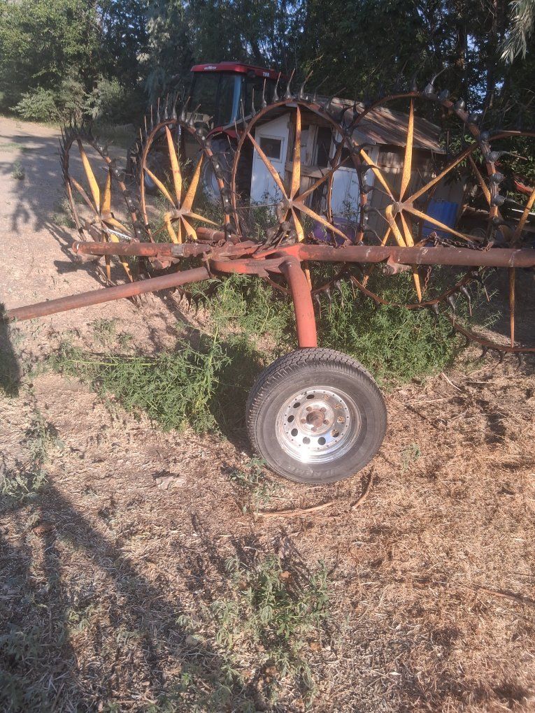 Hay rake