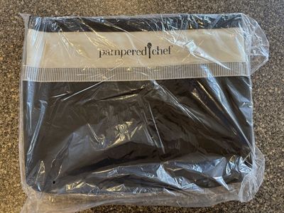 NEW Pampered Chef Heavy Duty Bag (2)