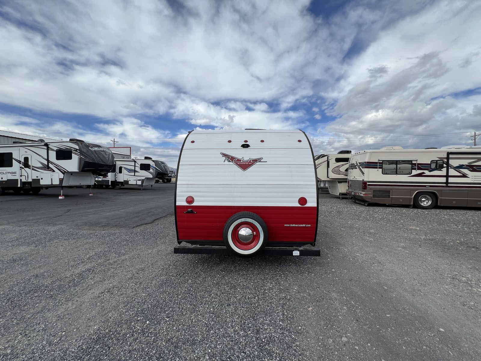2025 RIVERSIDE RV RETRO 165