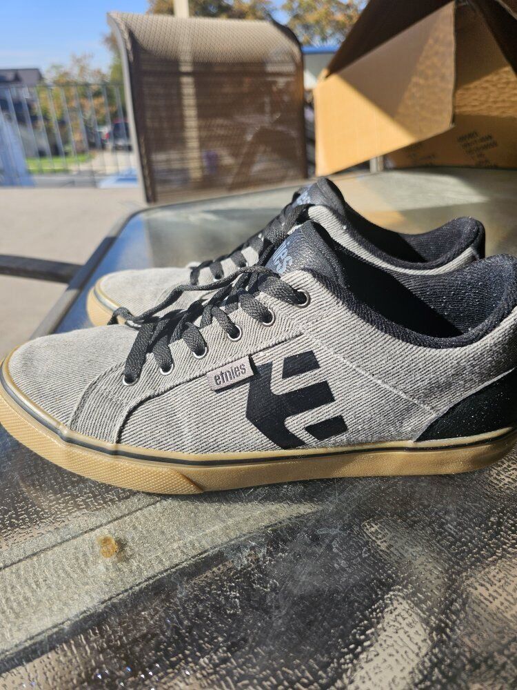 NEW Etnies -Grinder- size 10 mens