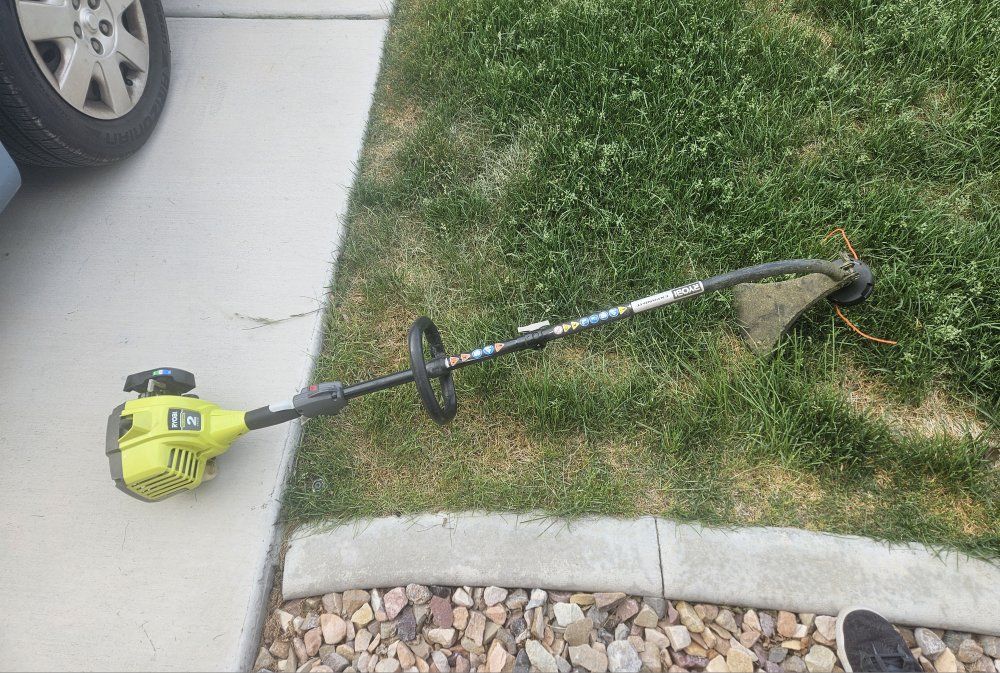 Ryobi 2 cycle Trimmer