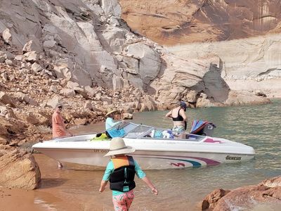 1997 Genesis BR2001 - 20 ft bow rider ski boat