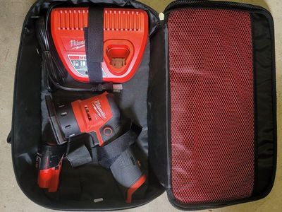 milwaukee Orbital Detail Sander