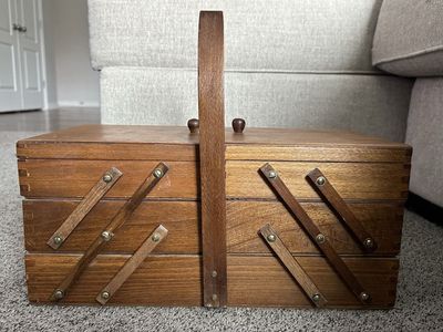 Vintage Wooden Accordion Cantilever Sewing Box Organizer with Handle