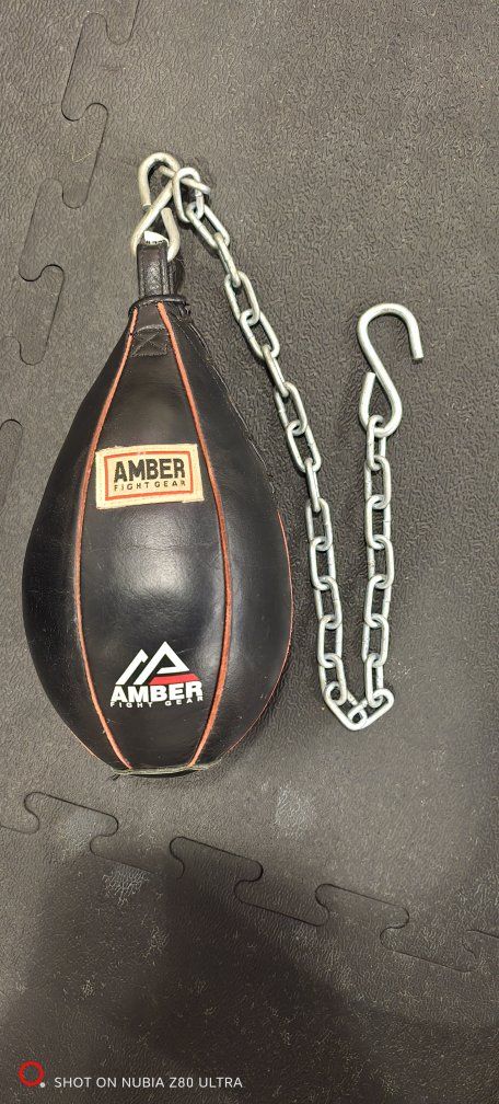 Amber Fight Gear Maize Ball Slip Bag with a chain
