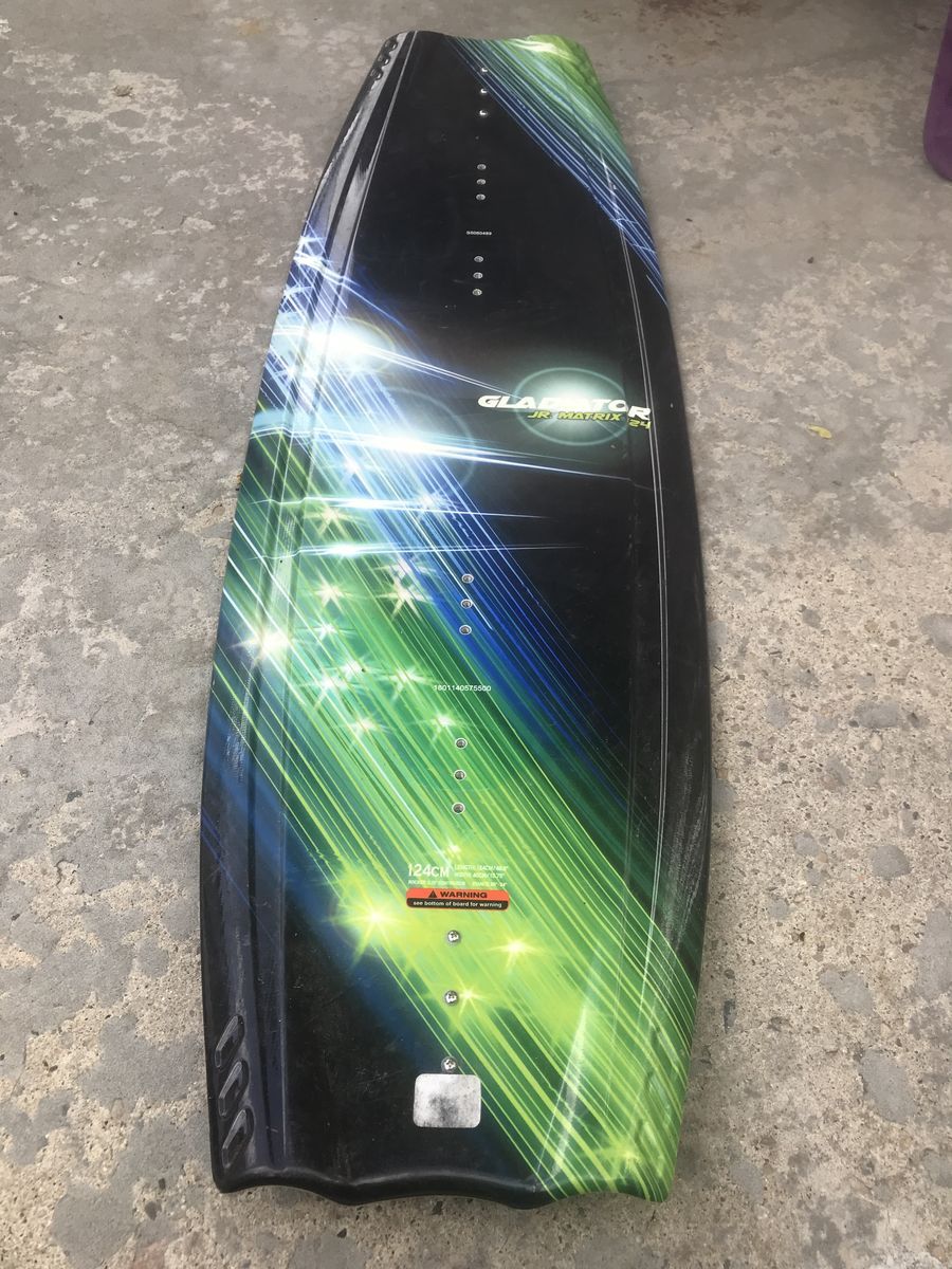 Gladiator Junior matrix 124 Wakeboard 124 cm WATER TIGHT AND READY TO USE