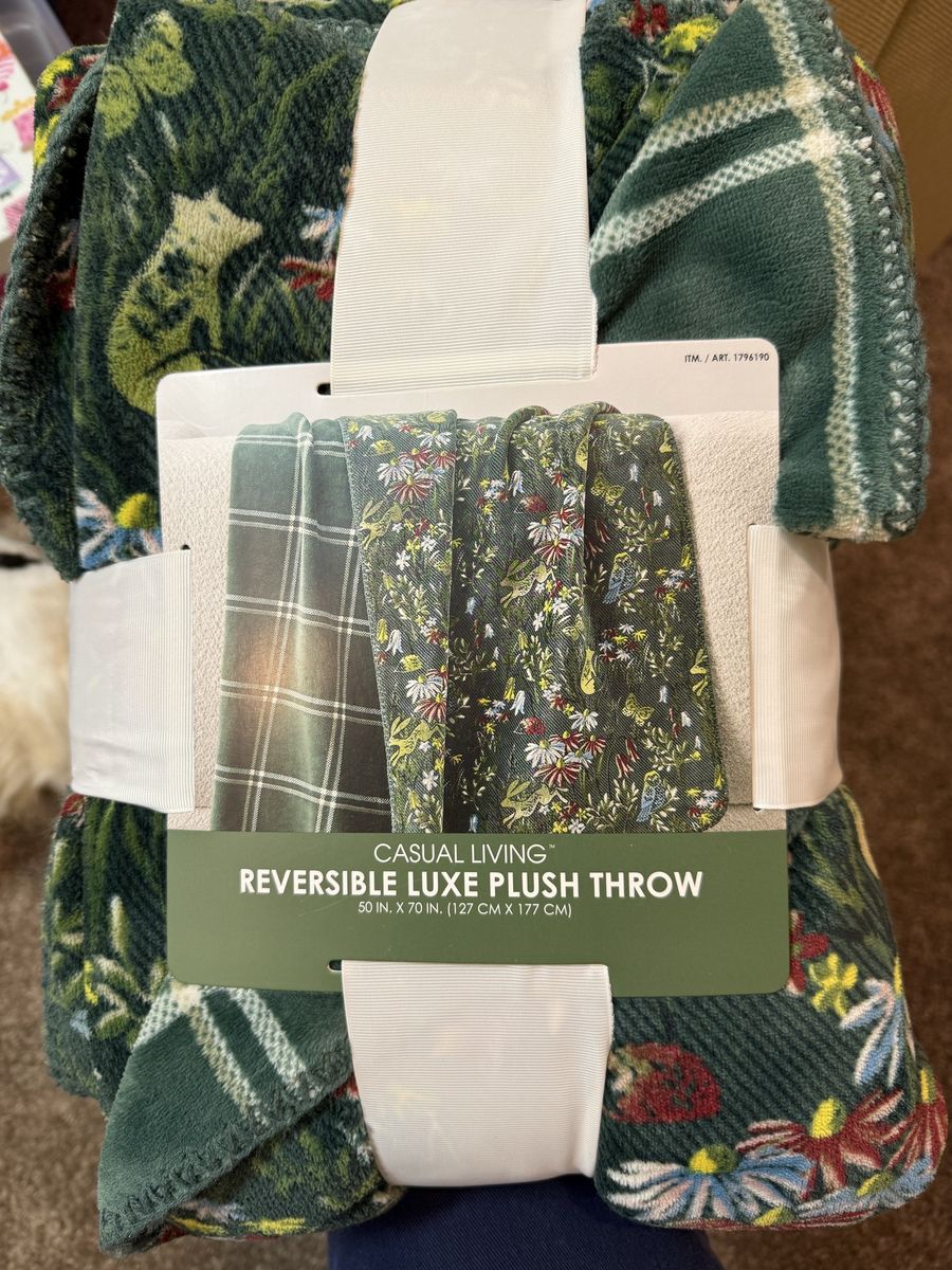 Green Forest Print Reversible Throw Blanket