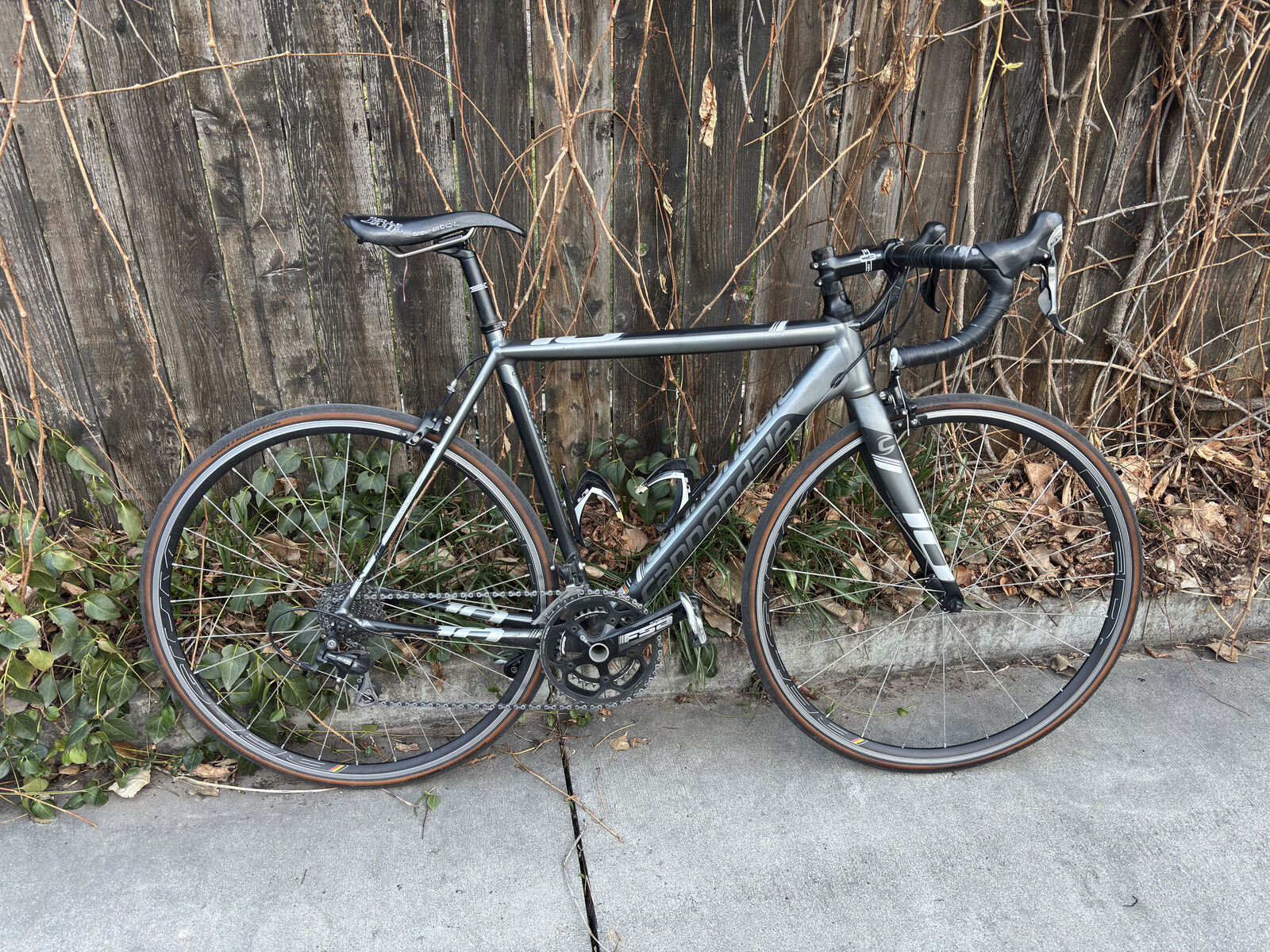 Cannondale CAAD10 54cm -- great mechanical shape!