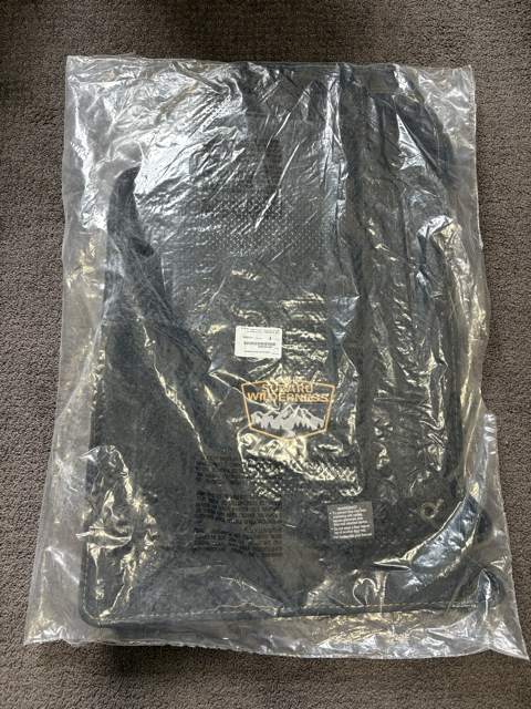 2022 Subaru Forester – Brand New OEM Carpeted Floor Mats “Wilderness Edition” Full Set.