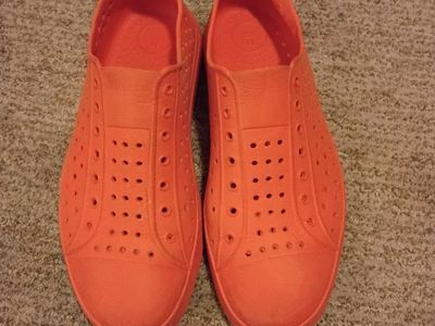 Orange Casual Slip-On Water Shoes Men's Size 7-8