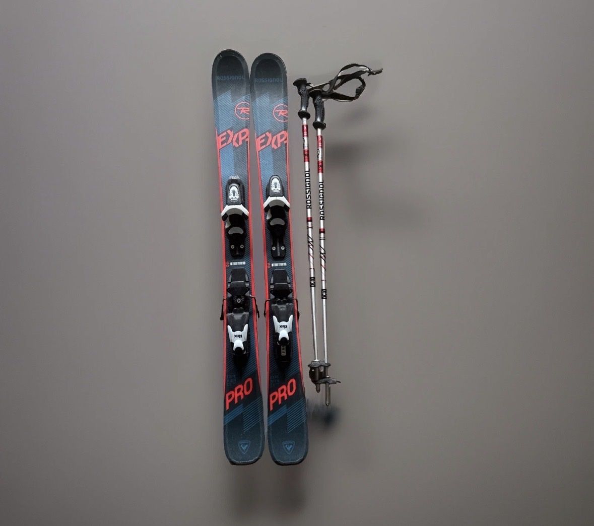 Rossignol youth skis 110 cm w 34 inch Rossi poles