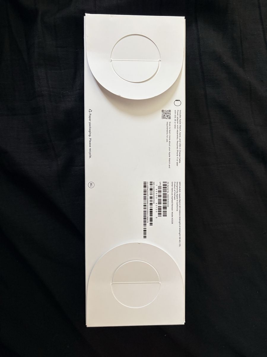 Apple Watch SE 3 44mm Unopened