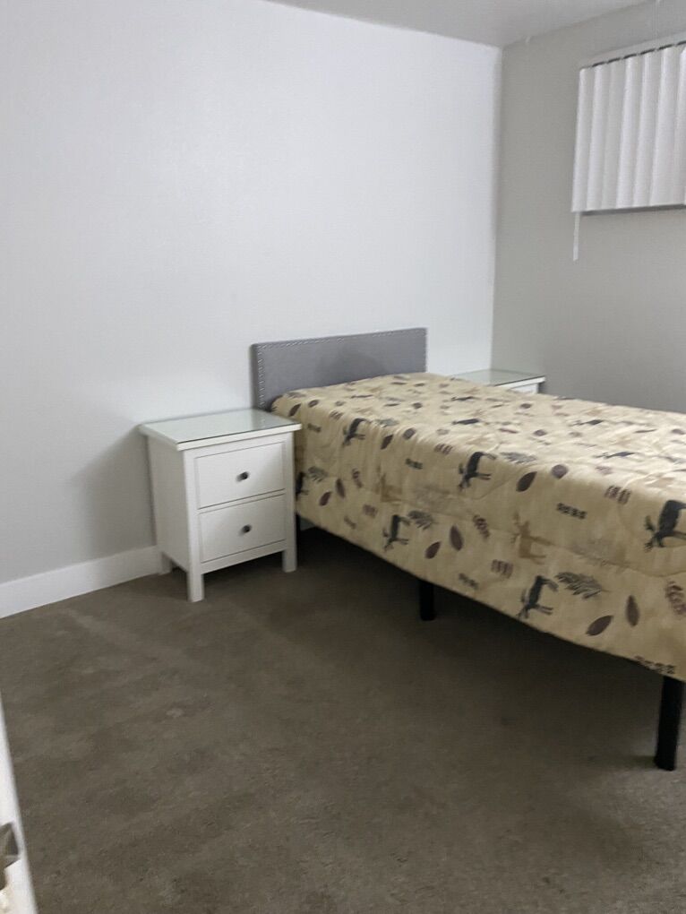 Twin Size Hospital Stule Bed $500.00