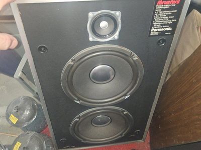 misc Stereo receivers, pairs of speakers & other things