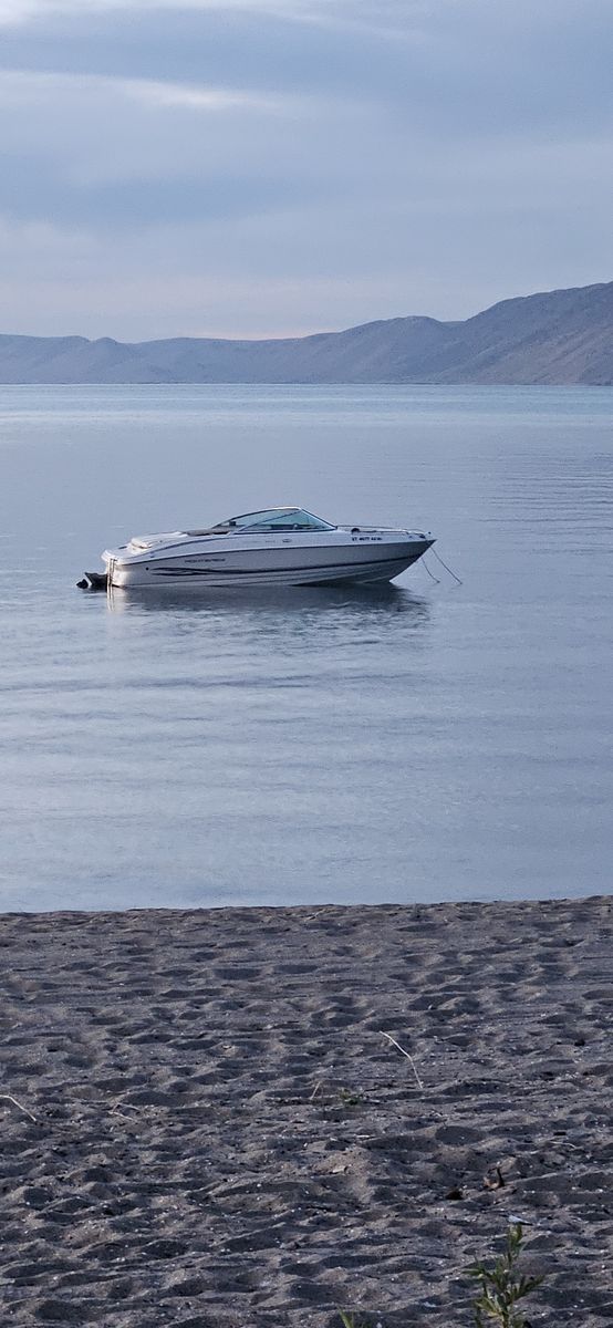 Super clean 2001 21 foot open bow Monterey Montura 200 LS reduced price